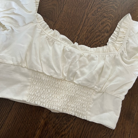 H&M Cream Button Down Crop Top - Picture 3 of 4
